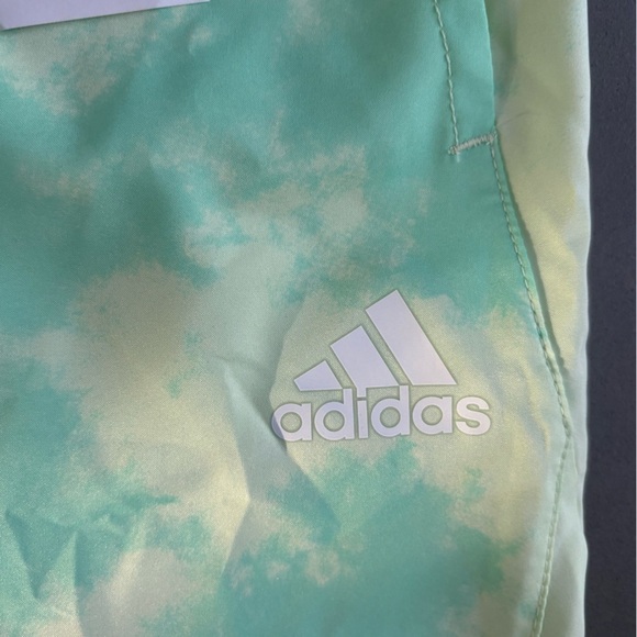 Adidas Shorts NWT Boy’s Large Size 14/16 ‘Almost Lime’ - Picture 6 of 8